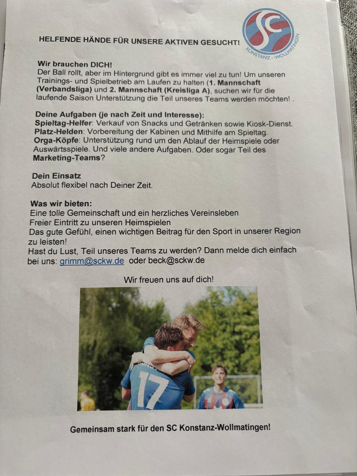 Spieler des SCKW jubeln gemeinsam
